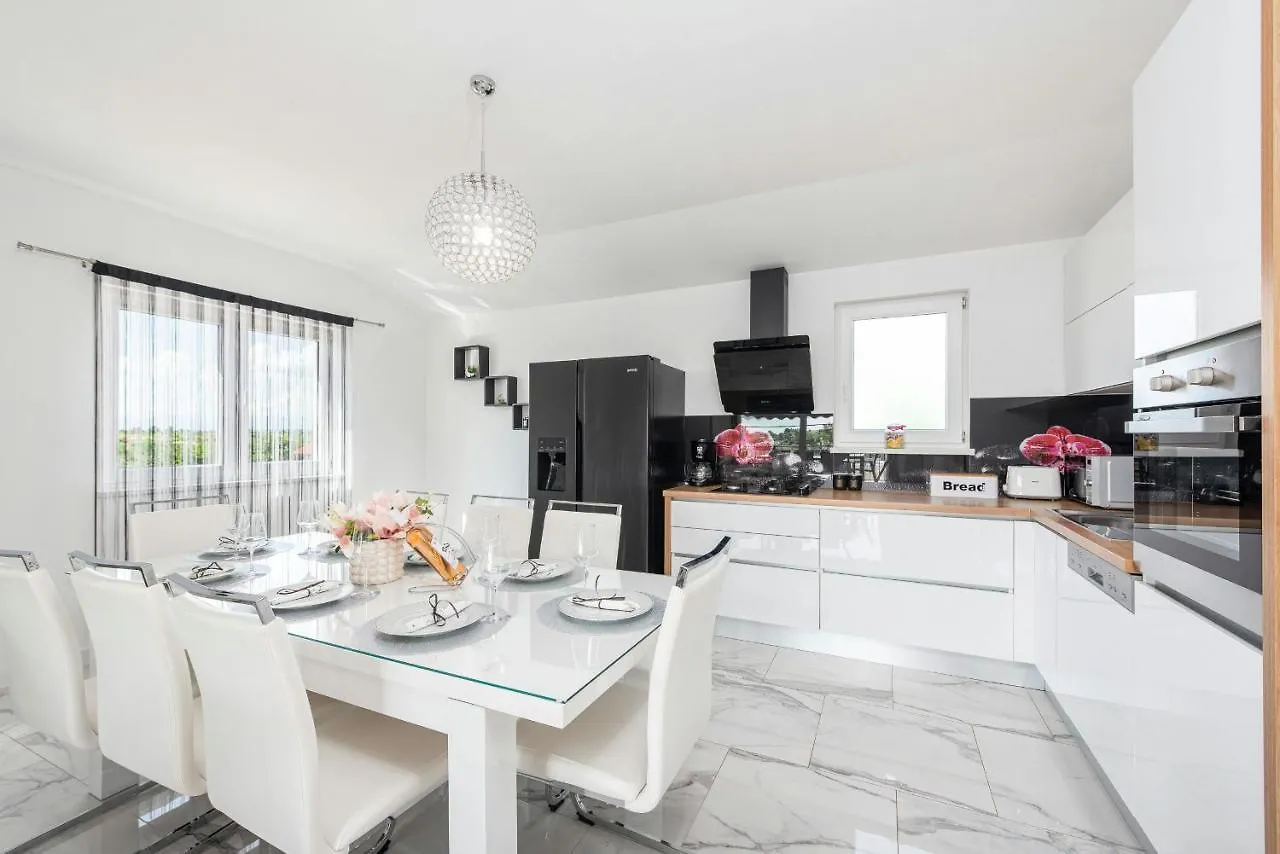 Villa Silentium Zadarvillas Pristeg 0*,