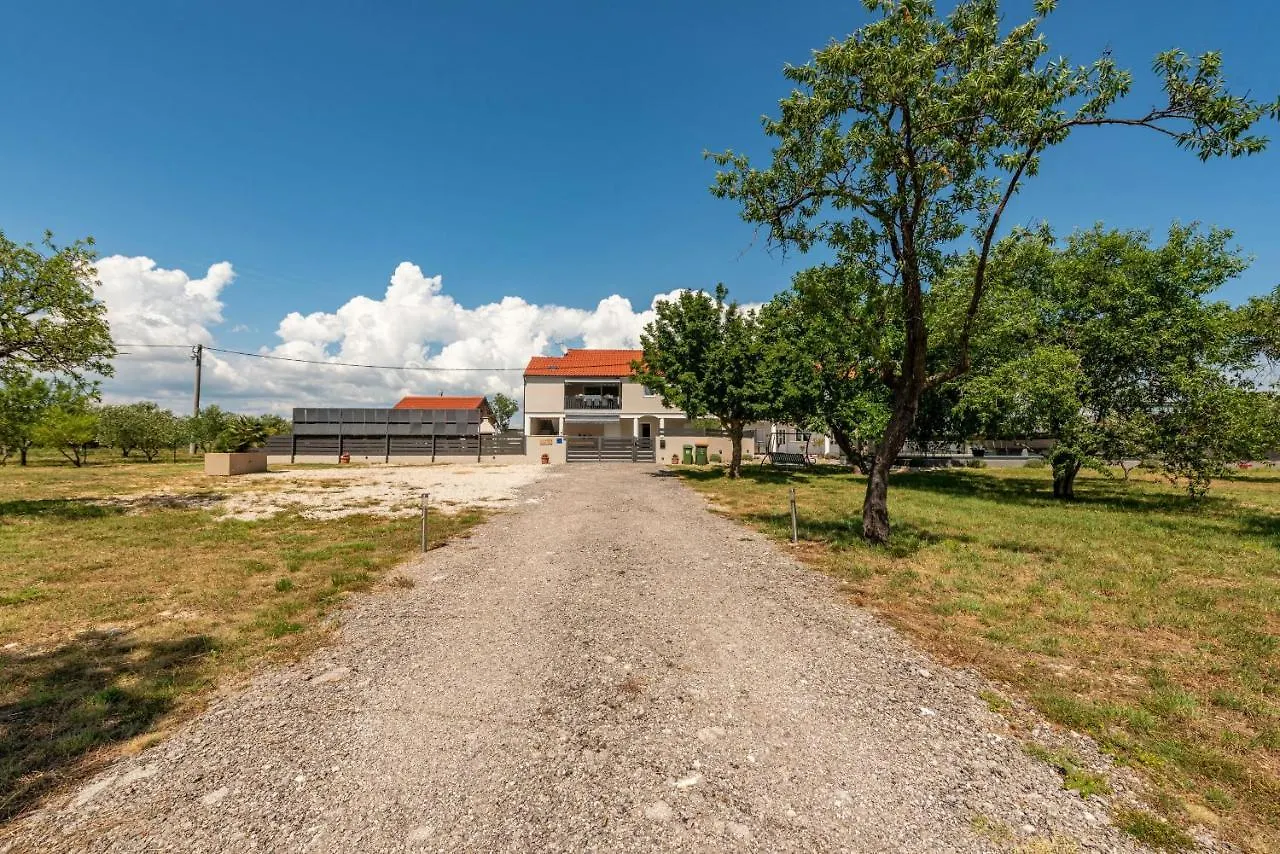 Villa Silentium Zadarvillas Pristeg 0*,  Croatia