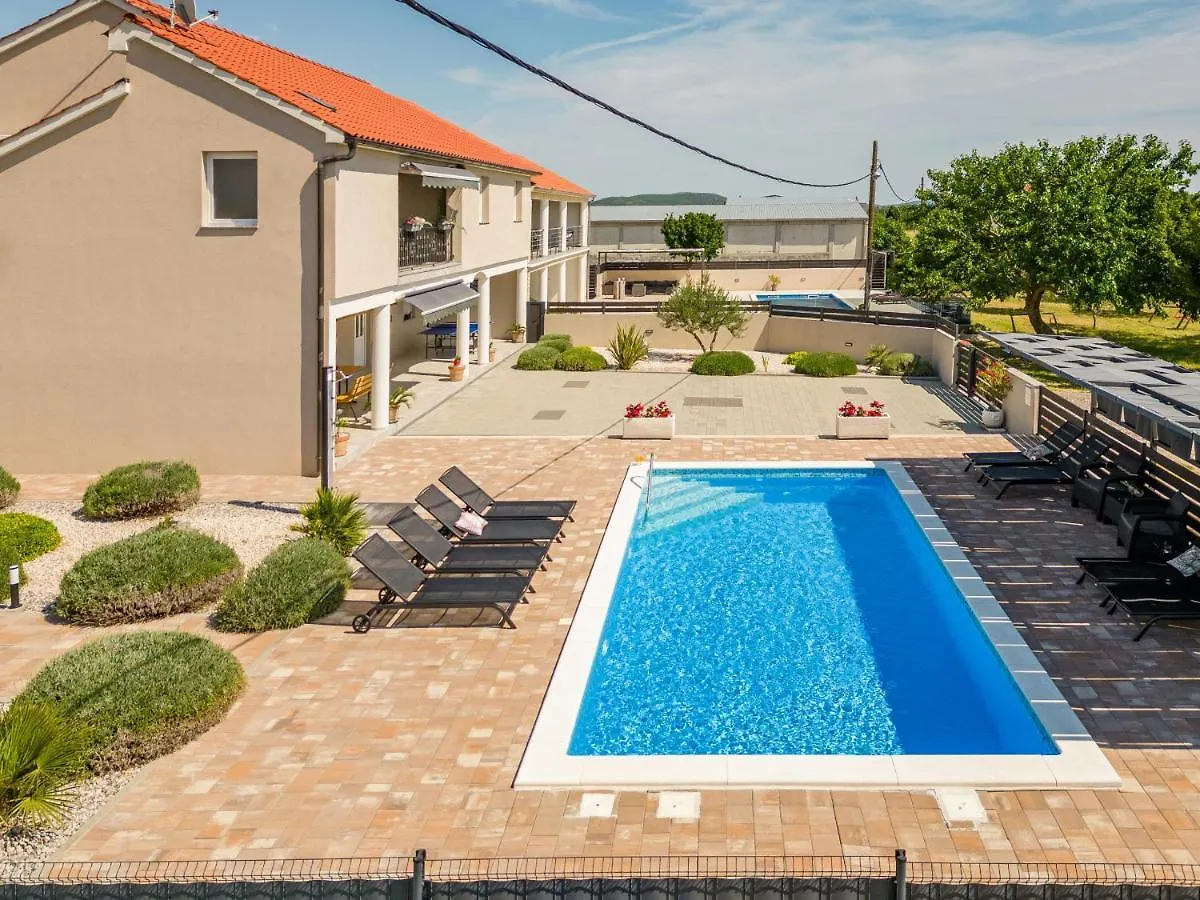 Villa Silentium Zadarvillas Pristeg